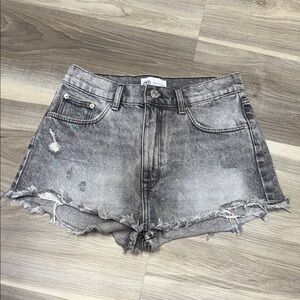 Zara Gray Frayed Jean Shorts size 4